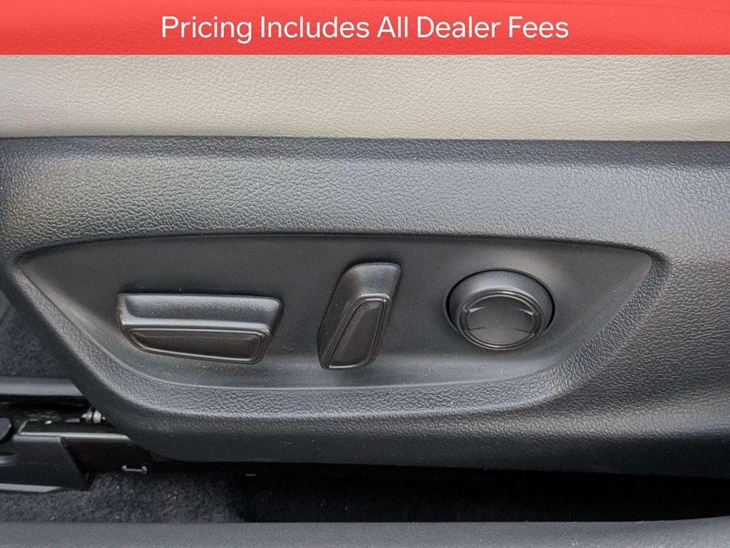 used 2024 Toyota Camry Hybrid car, priced at $30,031