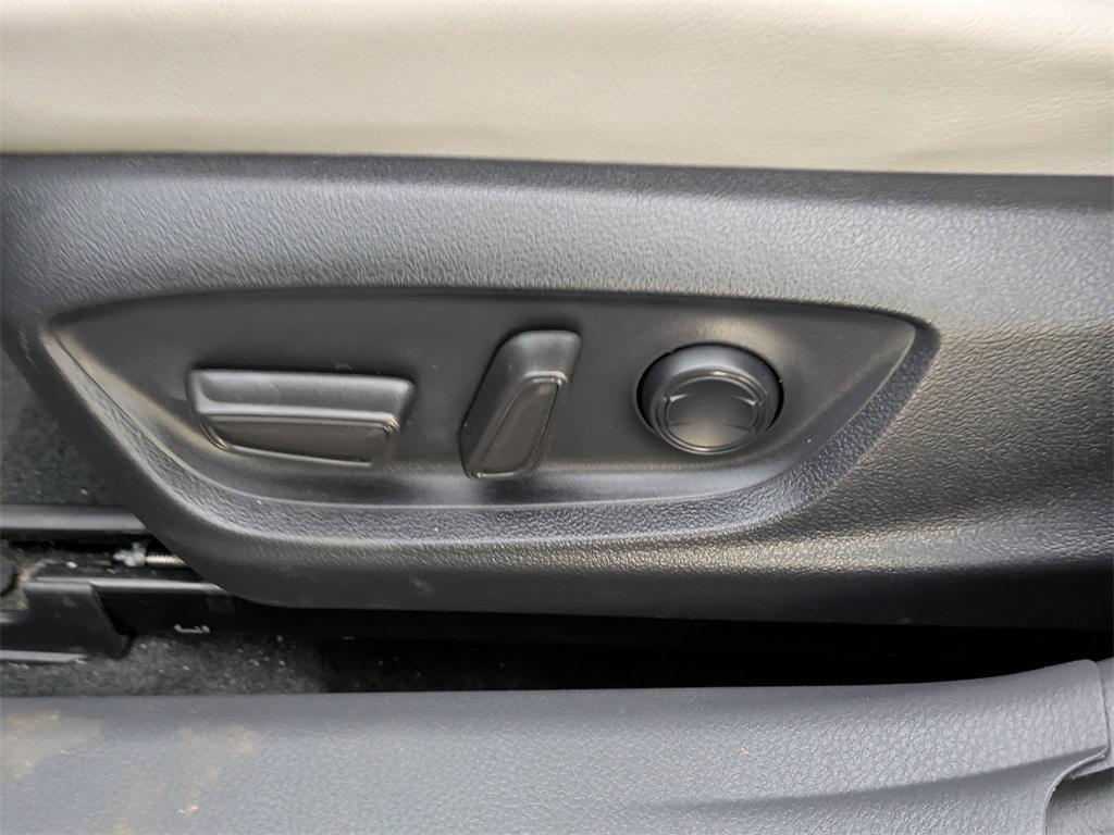 used 2023 Toyota Camry car, priced at $25,391