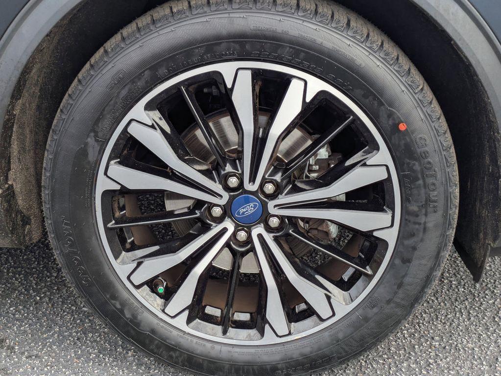 used 2022 Ford Escape car, priced at $20,291