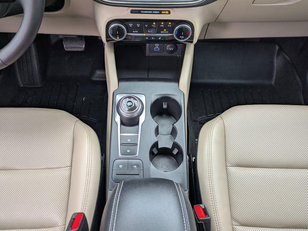 used 2022 Ford Escape car, priced at $23,331