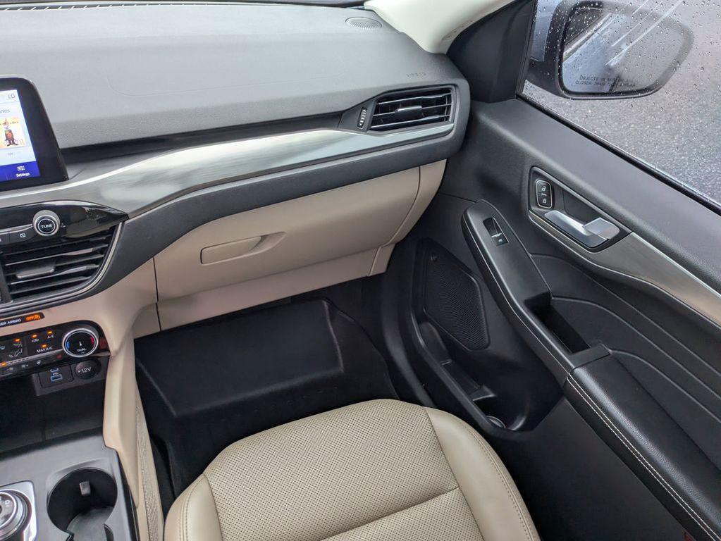 used 2022 Ford Escape car, priced at $23,331