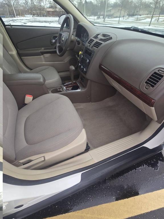 used 2008 Chevrolet Malibu Classic car, priced at $4,995