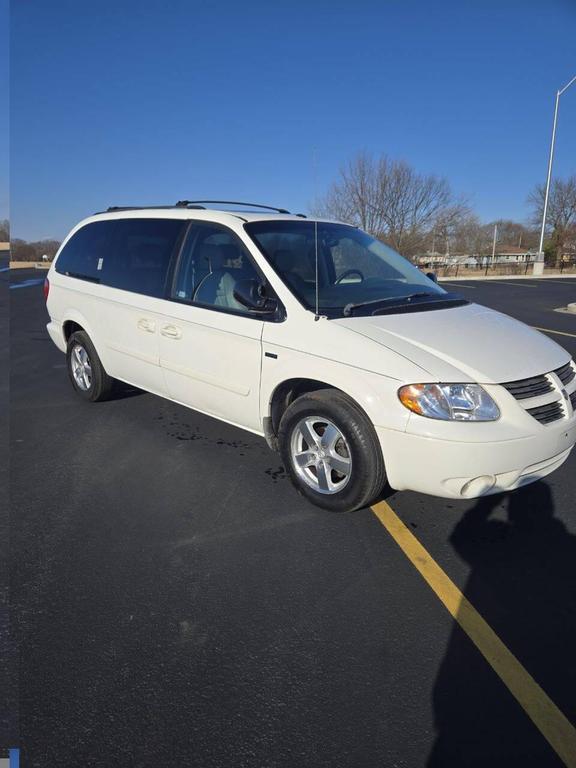 used 2006 Dodge Grand Caravan car, priced at $4,999