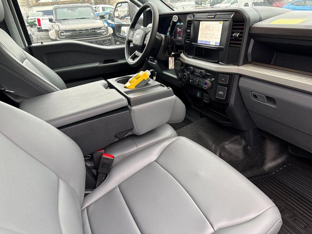 new 2025 Ford F-450 car, priced at $79,996