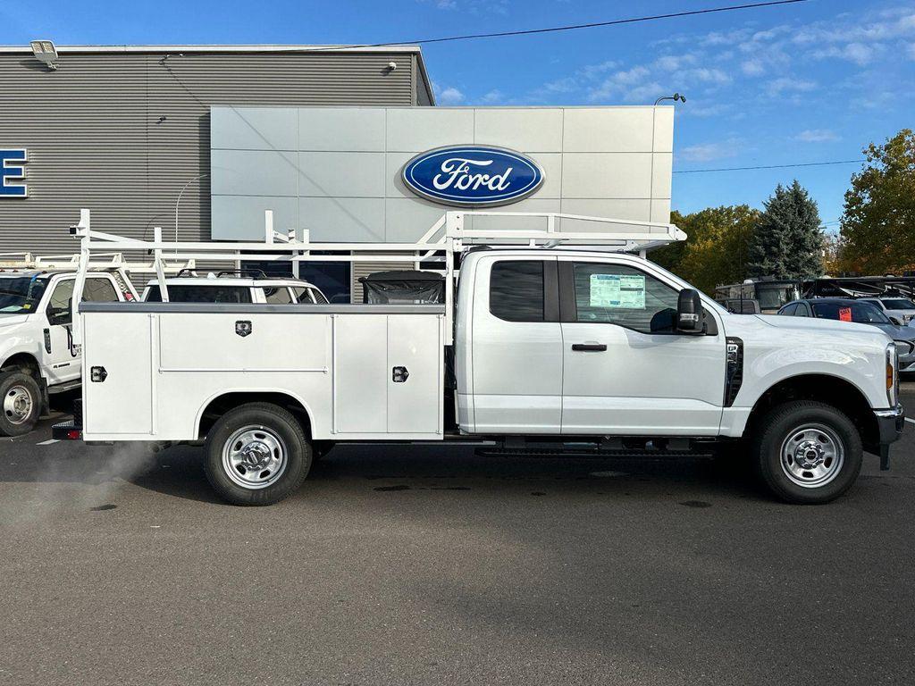 new 2025 Ford F-350 car, priced at $68,998
