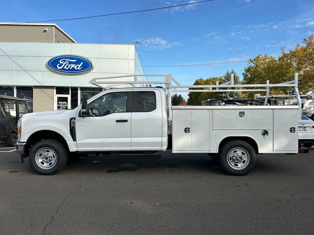 new 2025 Ford F-350 car, priced at $68,998