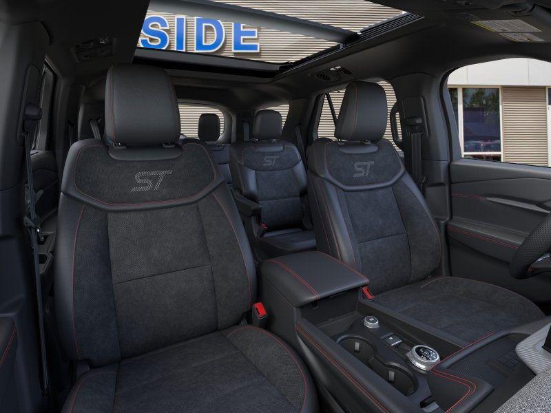 new 2025 Ford Explorer car, priced at $55,106