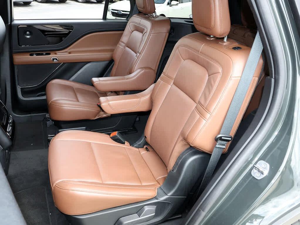 used 2023 Lincoln Aviator car, priced at $40,987