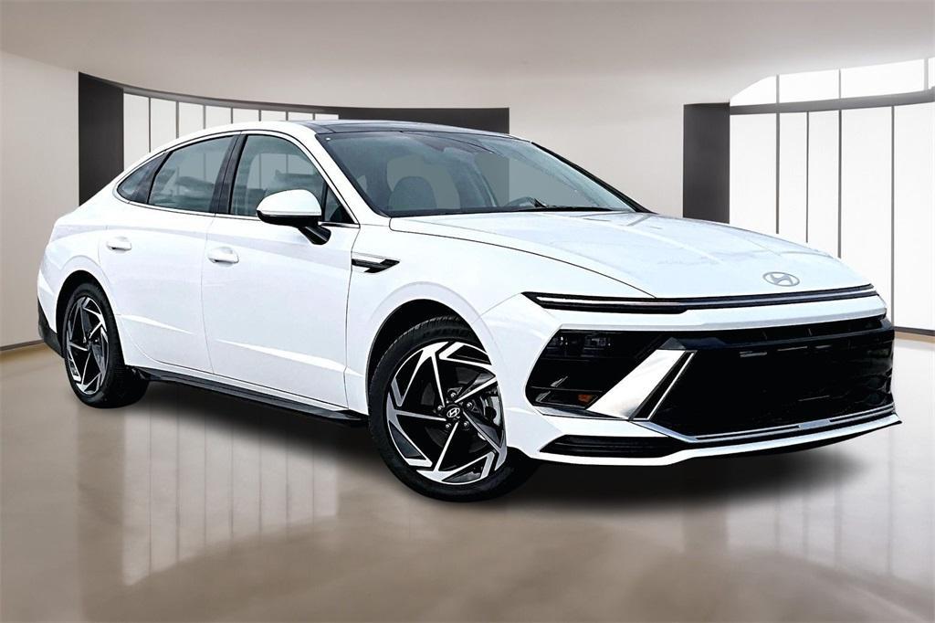 new 2025 Hyundai Sonata car, priced at $28,626