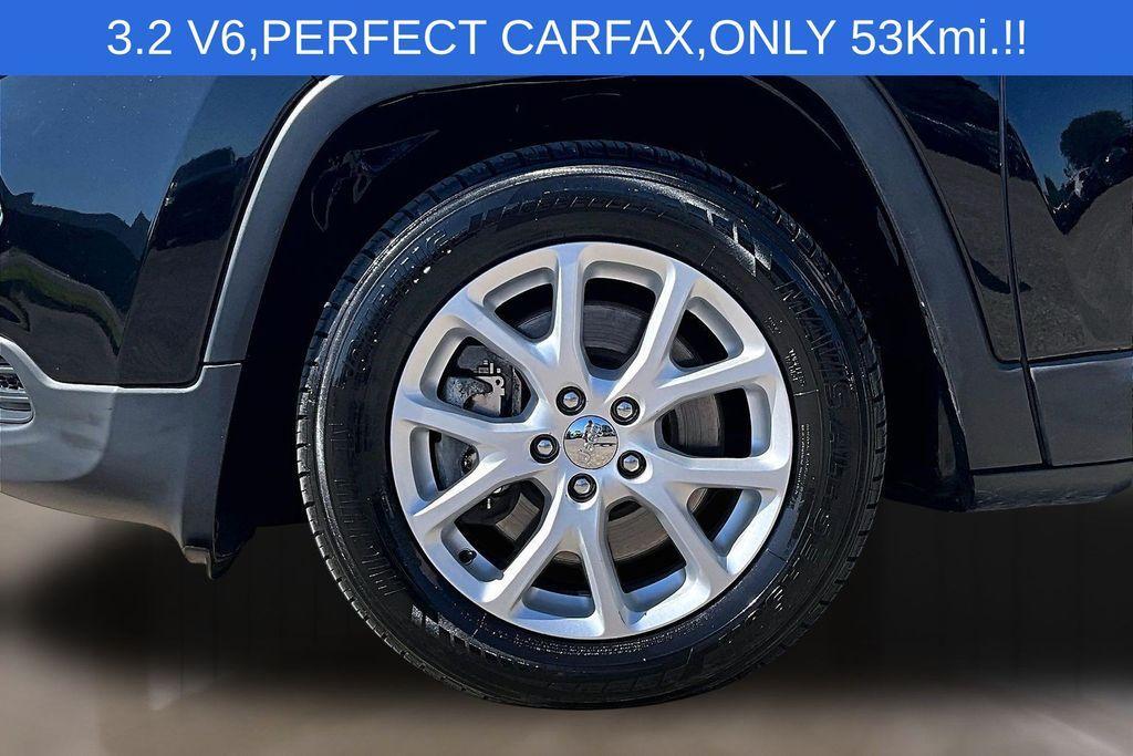used 2017 Jeep Cherokee car, priced at $15,587