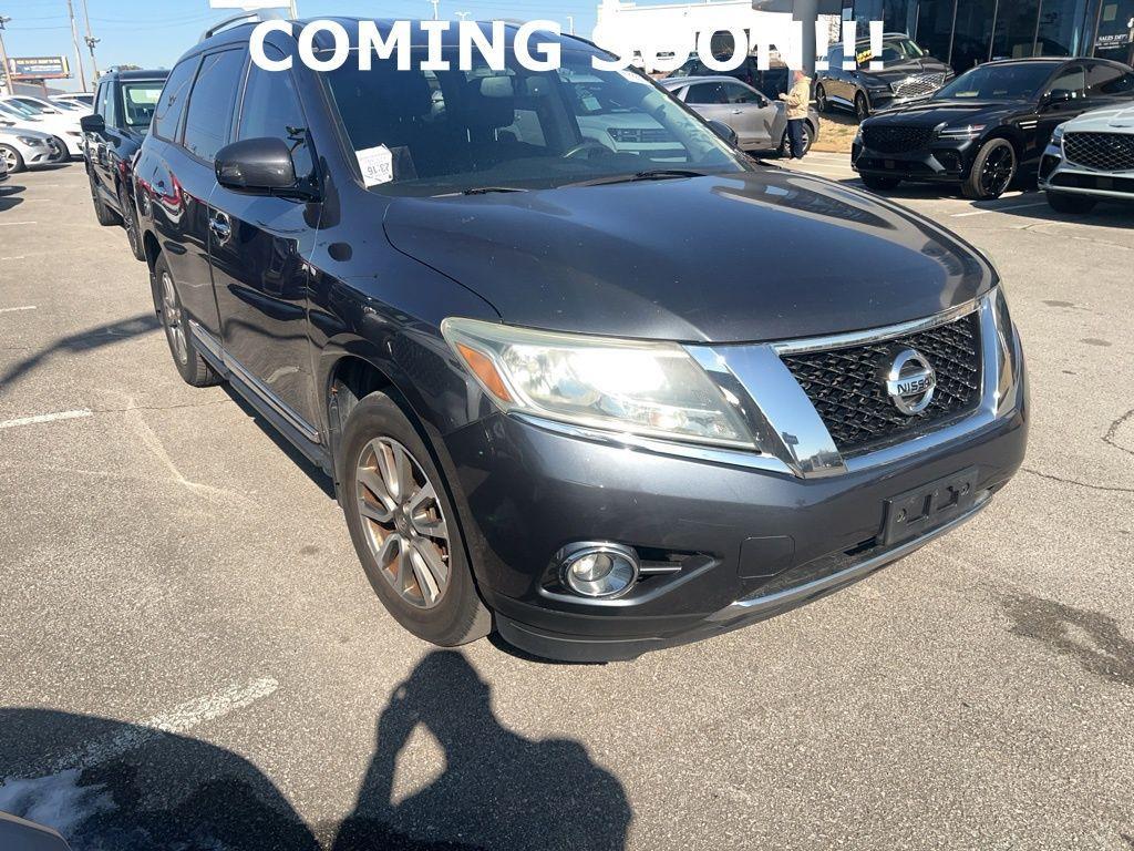 used 2013 Nissan Pathfinder car, priced at $9,988