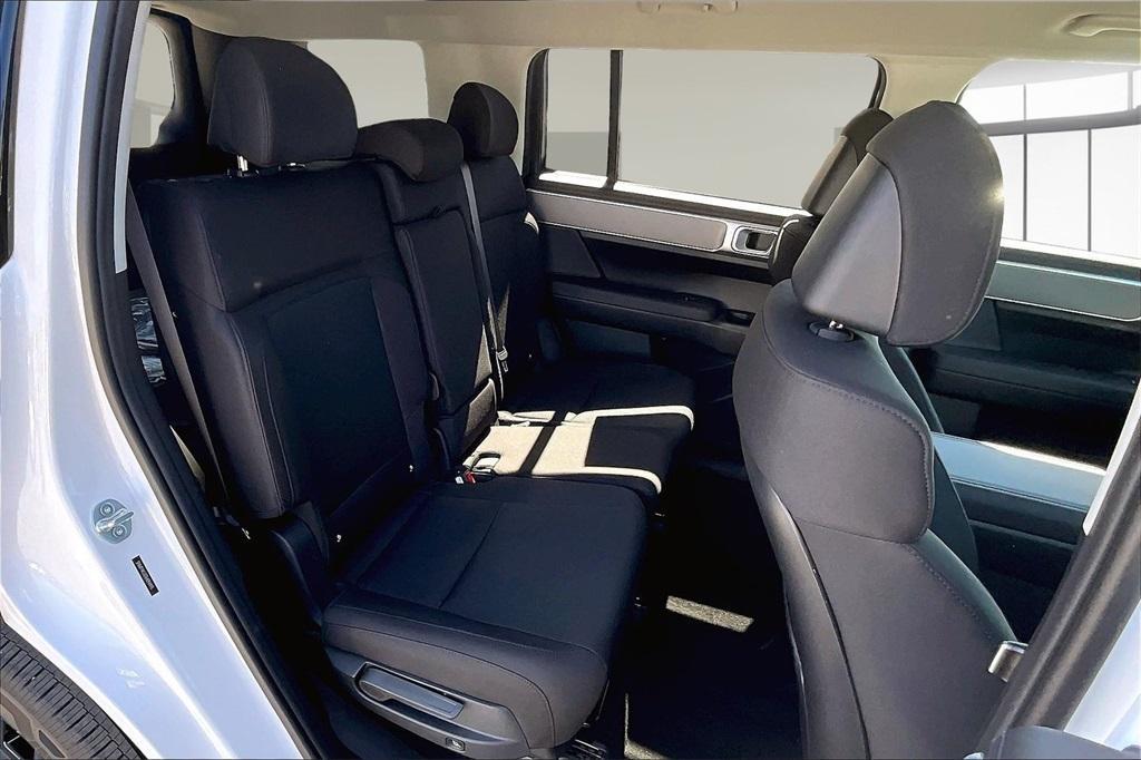 new 2026 Hyundai SANTA FE HEV car, priced at $37,477