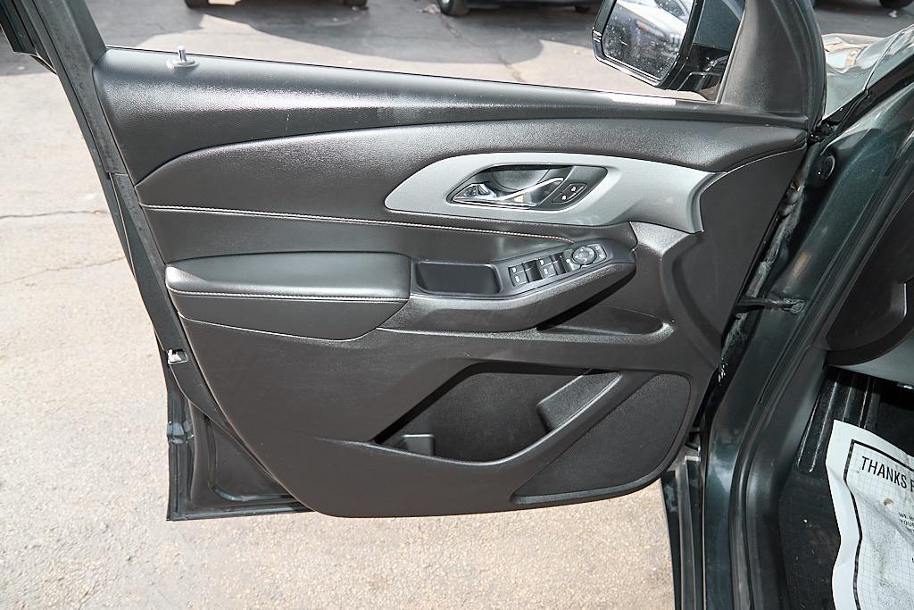 used 2018 Chevrolet Traverse car, priced at $11,995