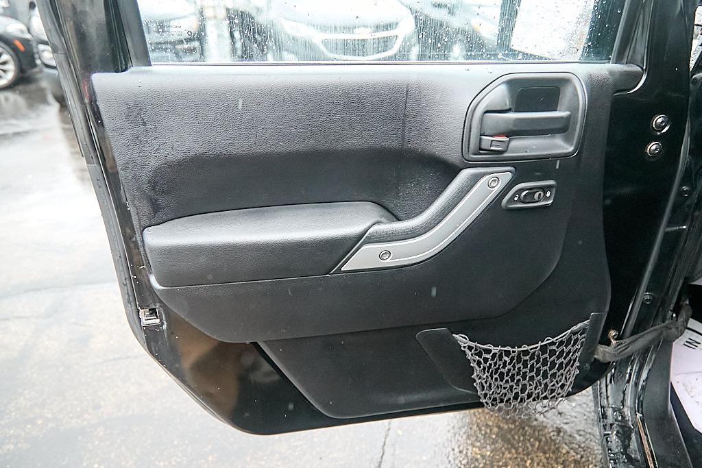 used 2014 Jeep Wrangler Unlimited car, priced at $11,995