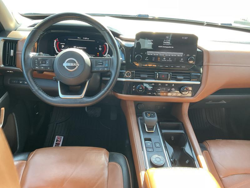 2023 Boulder Gray Pearl Nissan Pathfinder