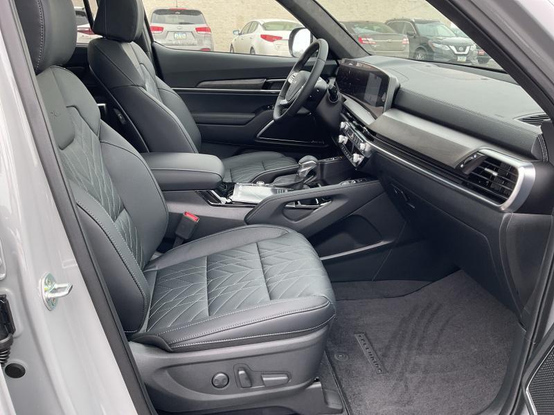 new 2025 Kia Telluride car, priced at $55,614