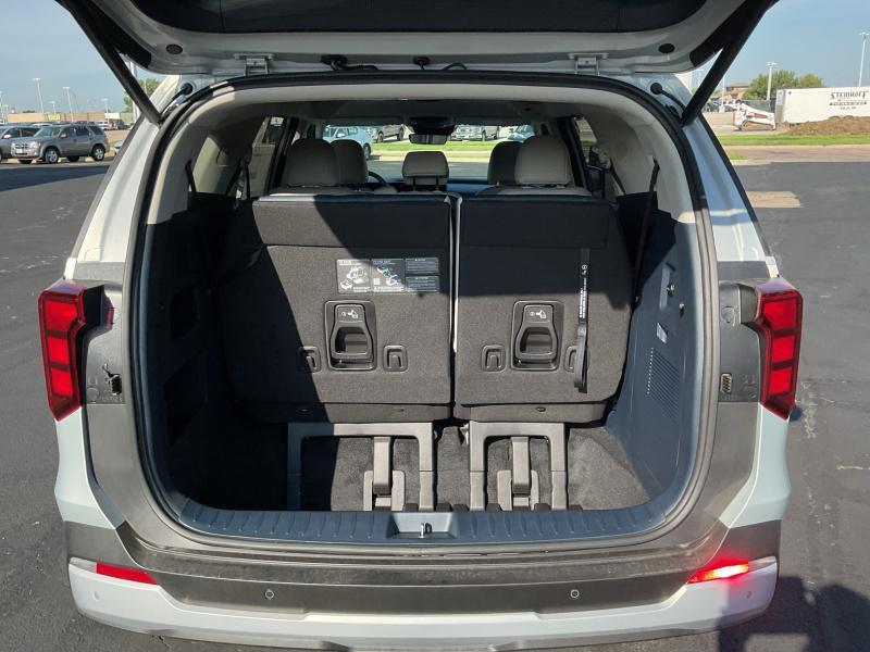 new 2026 Kia Carnival Hybrid car, priced at $45,814