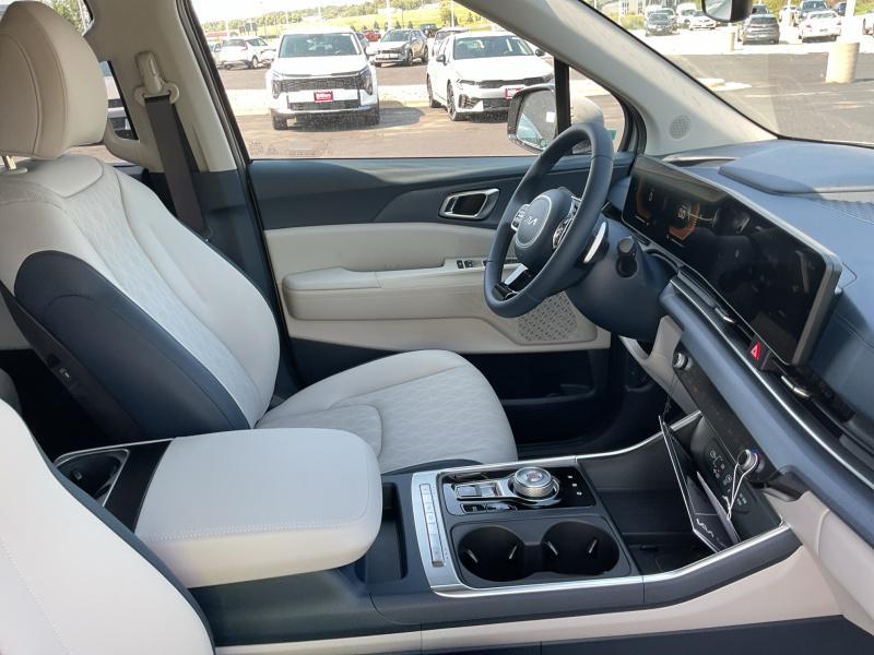 new 2026 Kia Carnival Hybrid car, priced at $45,849