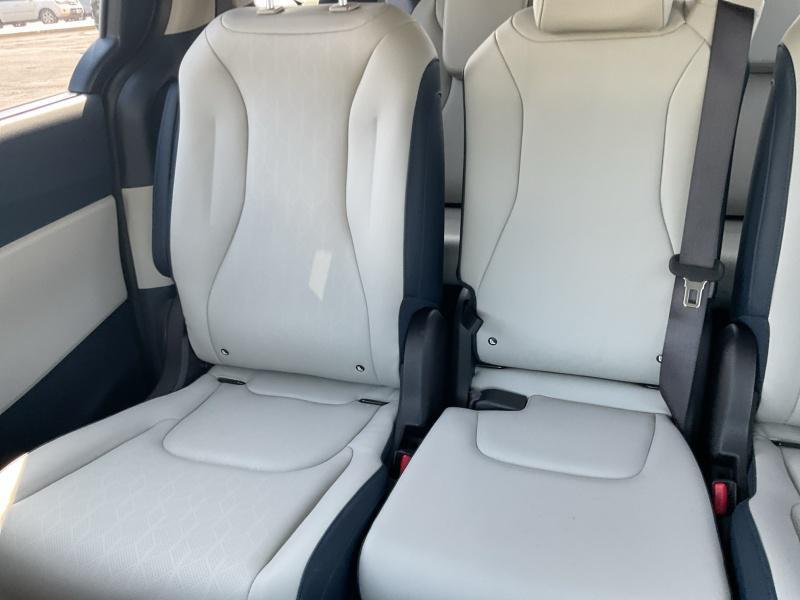 new 2026 Kia Carnival Hybrid car, priced at $45,849