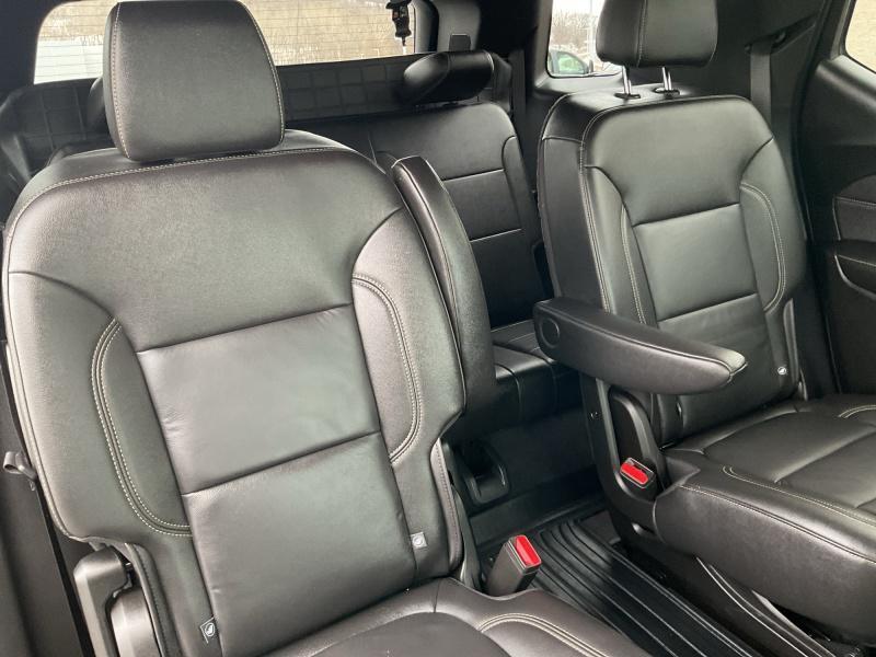 used 2022 Chevrolet Traverse car, priced at $31,995