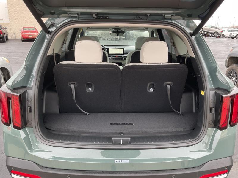 new 2026 Kia Sorento Hybrid car, priced at $41,554