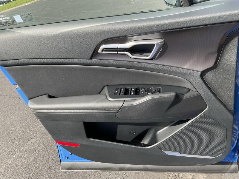 new 2026 Kia Sportage car, priced at $33,754