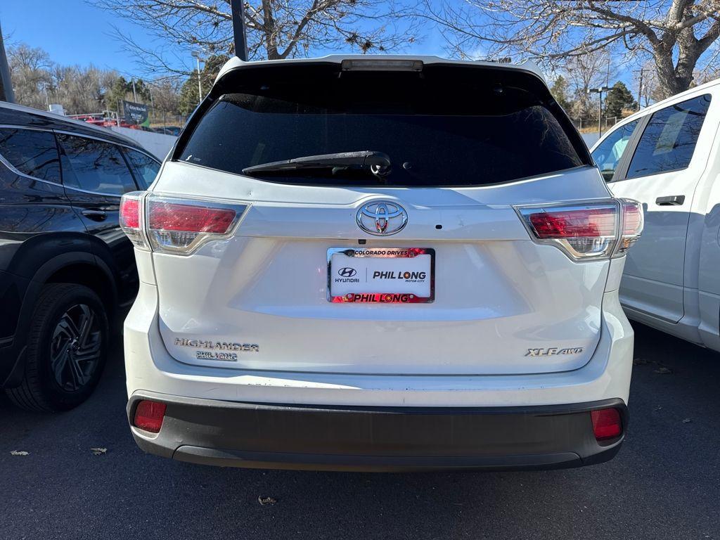 used 2016 Toyota Highlander car, priced at $13,294