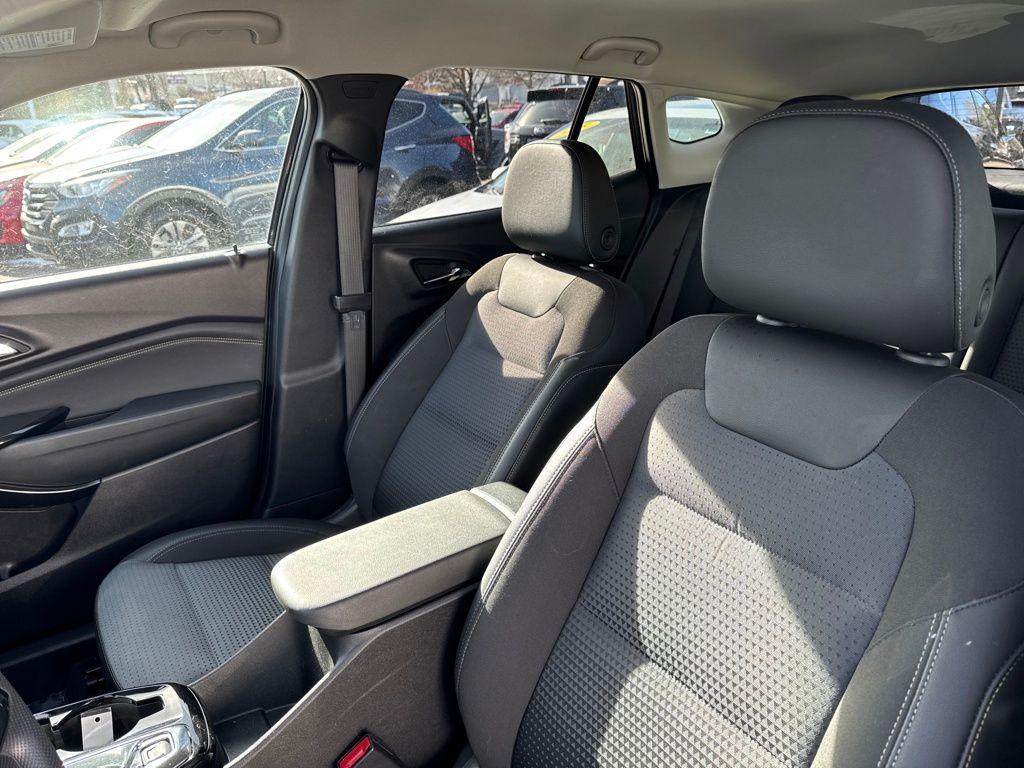 used 2024 Chevrolet Trax car, priced at $19,592