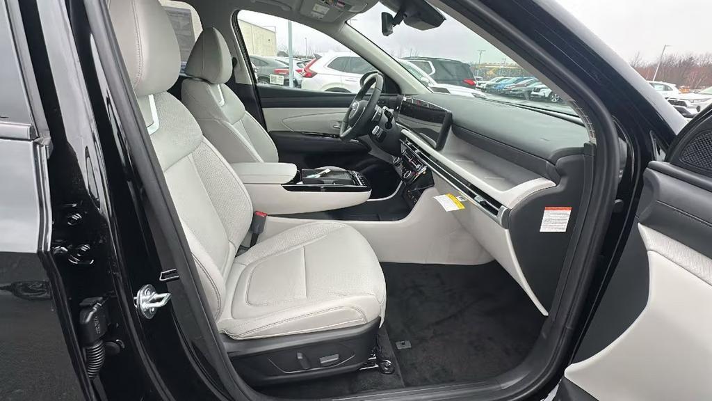 new 2026 Hyundai TUCSON Plug-In Hybrid car, priced at $47,250