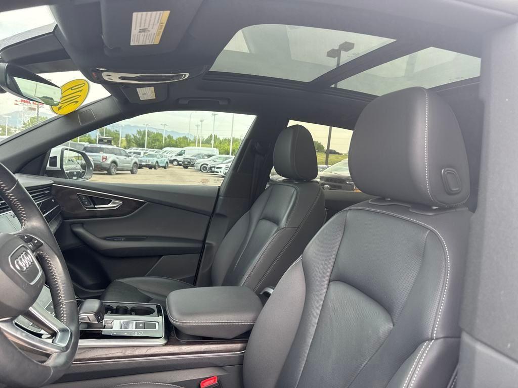2019 Glacier White Metallic Audi Q8