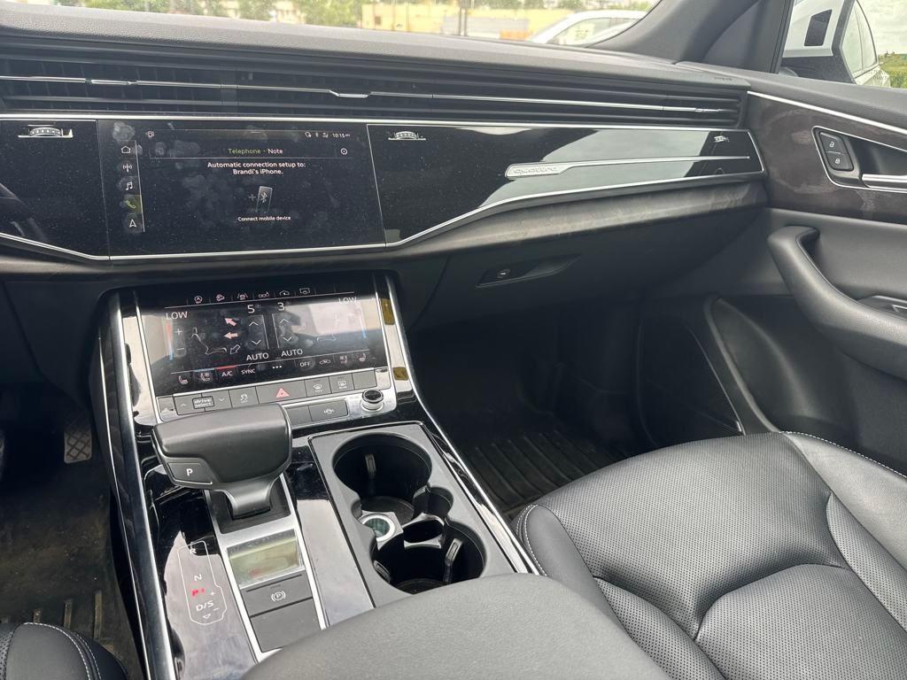 2019 Glacier White Metallic Audi Q8