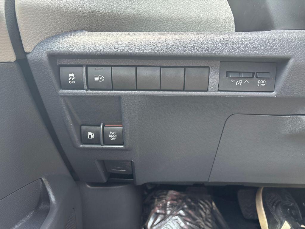 used 2023 Toyota Sienna car, priced at $35,993