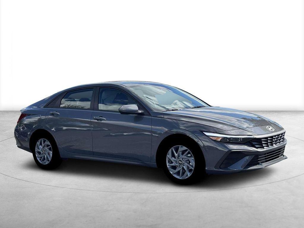 new 2026 Hyundai ELANTRA HEV car, priced at $26,585