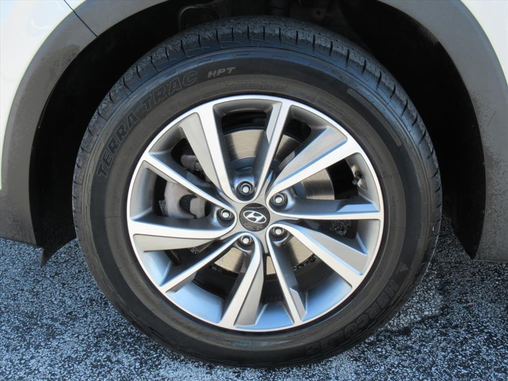 used 2019 Hyundai Santa Fe car, priced at $17,250