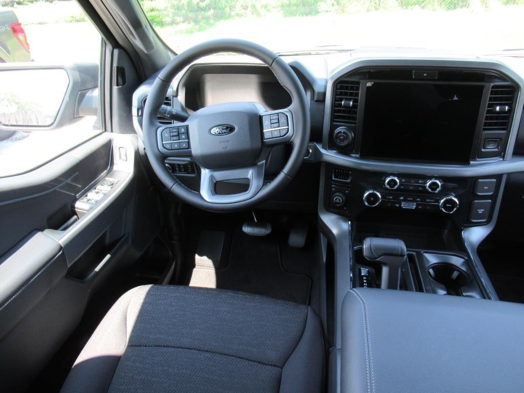 new 2025 Ford F-150 car, priced at $52,741