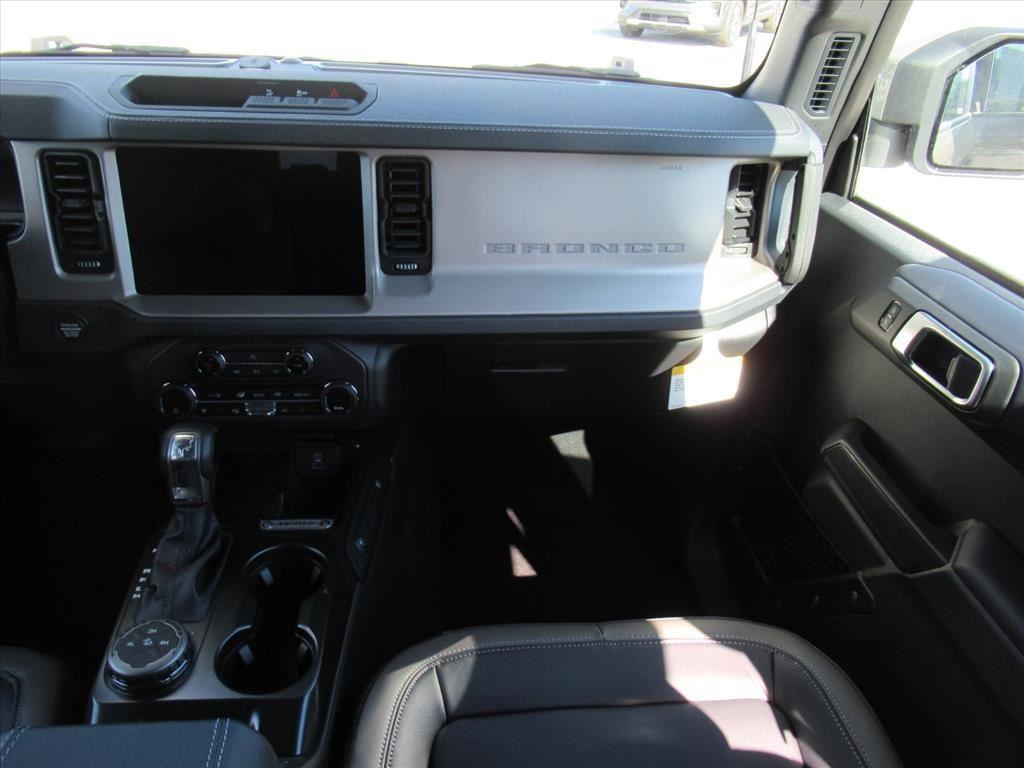 new 2025 Ford Bronco car, priced at $45,048