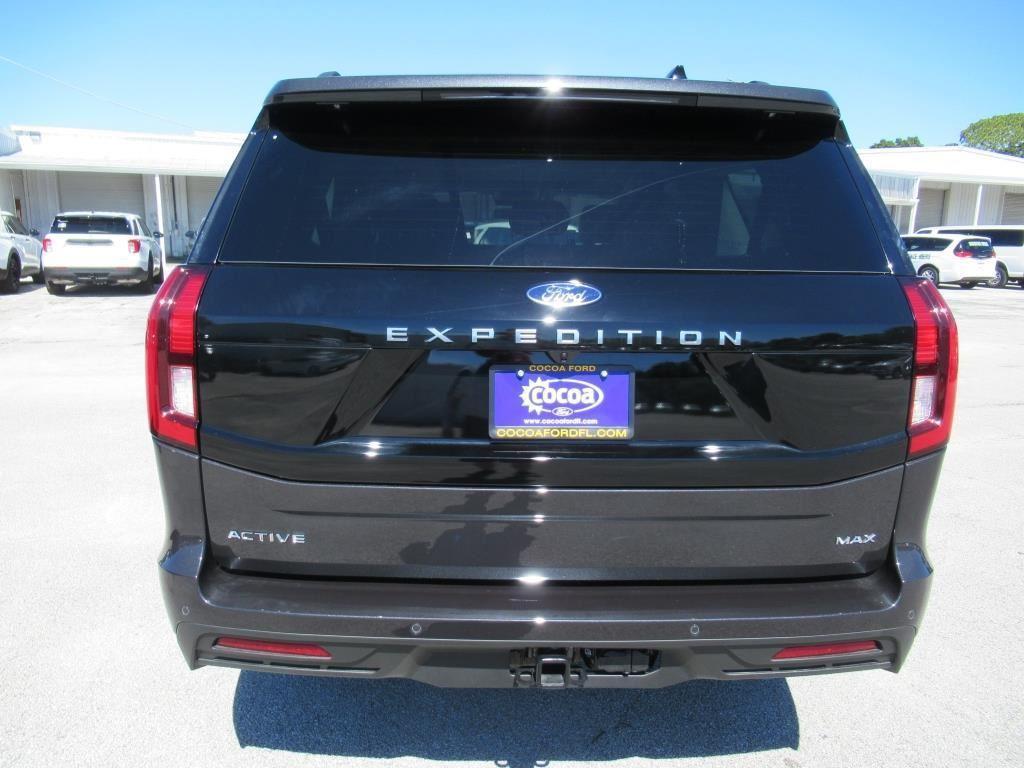 new 2025 Ford Expedition Max car, priced at $65,969
