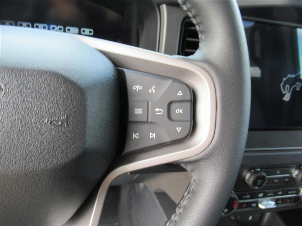 new 2025 Ford Bronco car, priced at $39,949