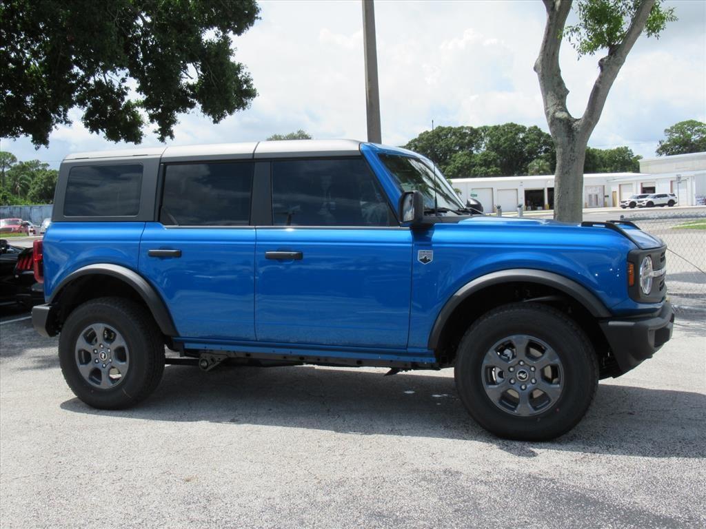 new 2025 Ford Bronco car, priced at $39,949