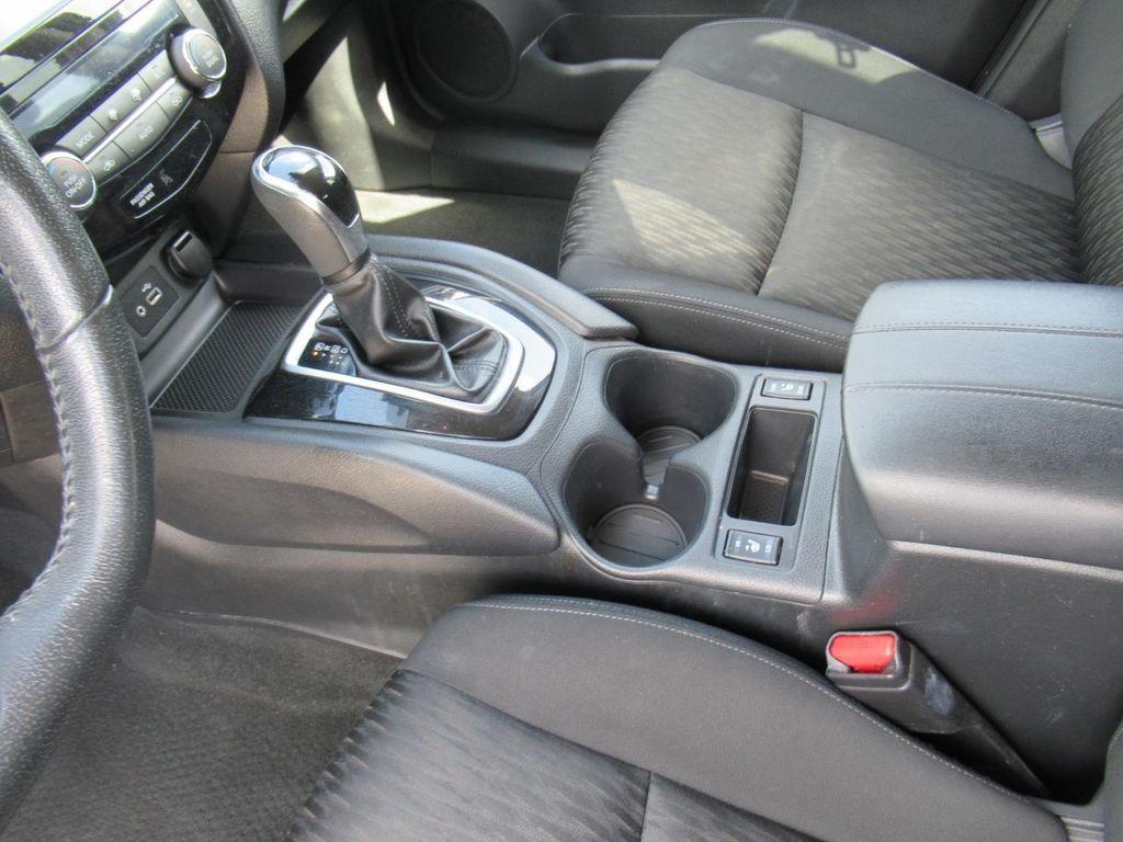 used 2019 Nissan Rogue car, priced at $13,868