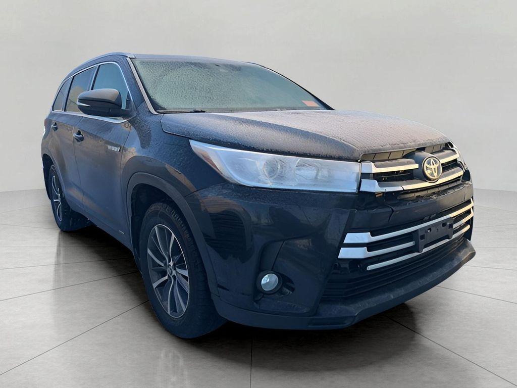 used 2019 Toyota Highlander Hybrid car, priced at $22,069