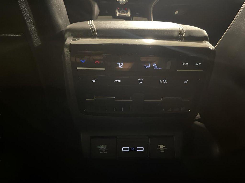 used 2023 Acura MDX car, priced at $43,681