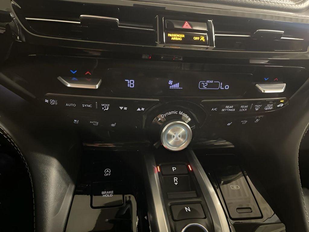 used 2023 Acura MDX car, priced at $43,681