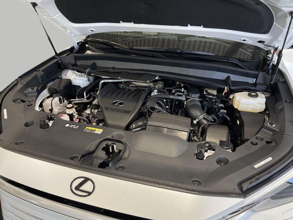 new 2026 Lexus TX 500h car, priced at $76,401