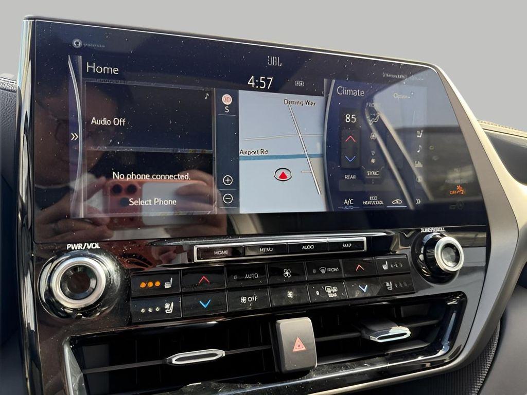 used 2021 Toyota Highlander car, priced at $36,592