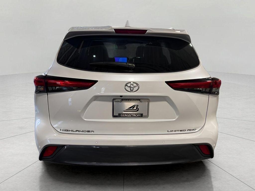 used 2023 Toyota Highlander car, priced at $41,143