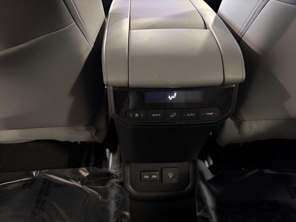 used 2023 Toyota Highlander car, priced at $41,143