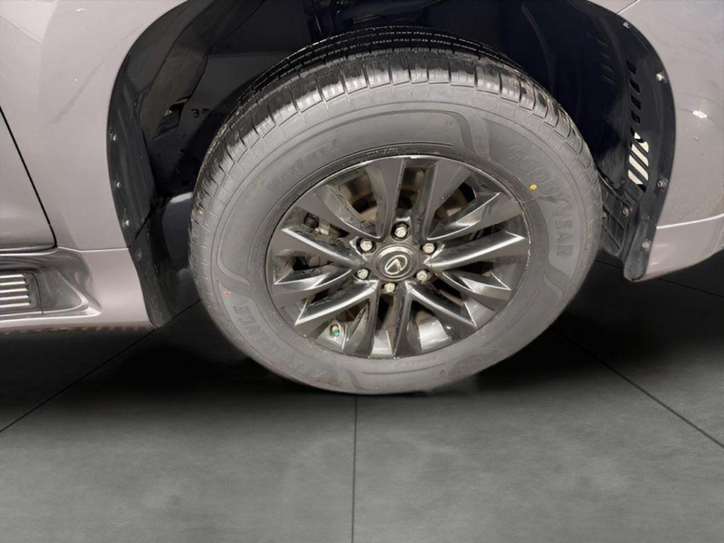 used 2023 Lexus GX 460 car, priced at $51,191