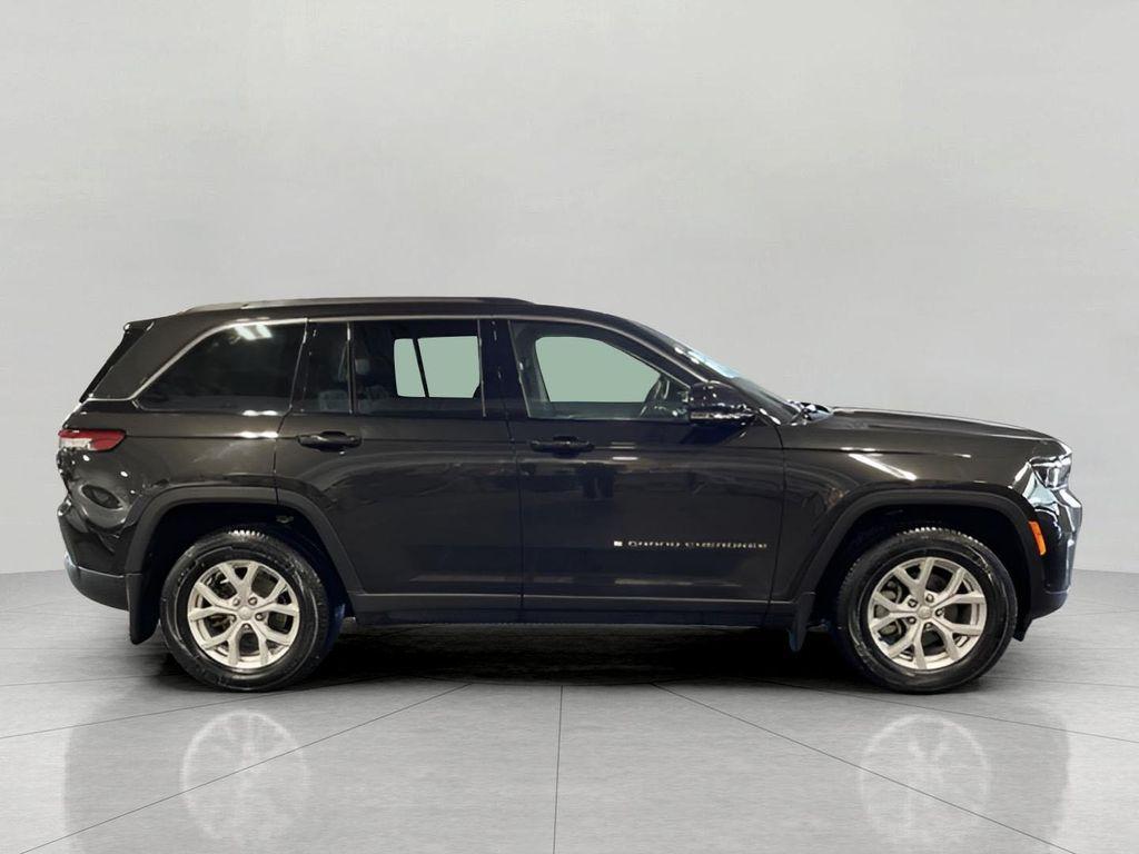 used 2023 Jeep Grand Cherokee car, priced at $29,978