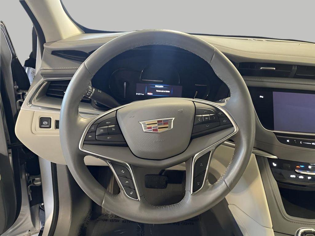 used 2017 Cadillac XT5 car, priced at $17,512